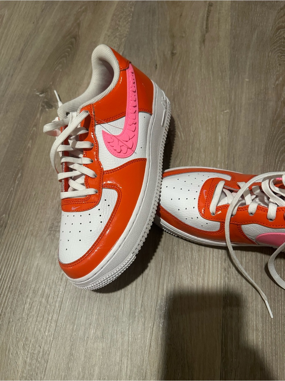 Nike woman red & Pink Heart Swoosh Low-Top Sneakers - Picture 4 of 7